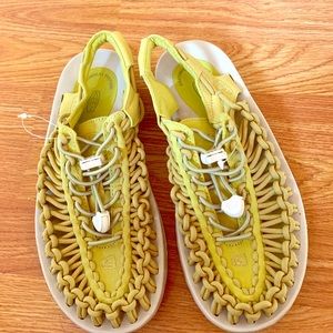 New Keen Sandles